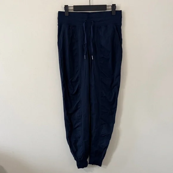 Lululemon Dance Studio Mid-Rise Jogger Full Length True Navy Size 6 - Picture 2 of 9